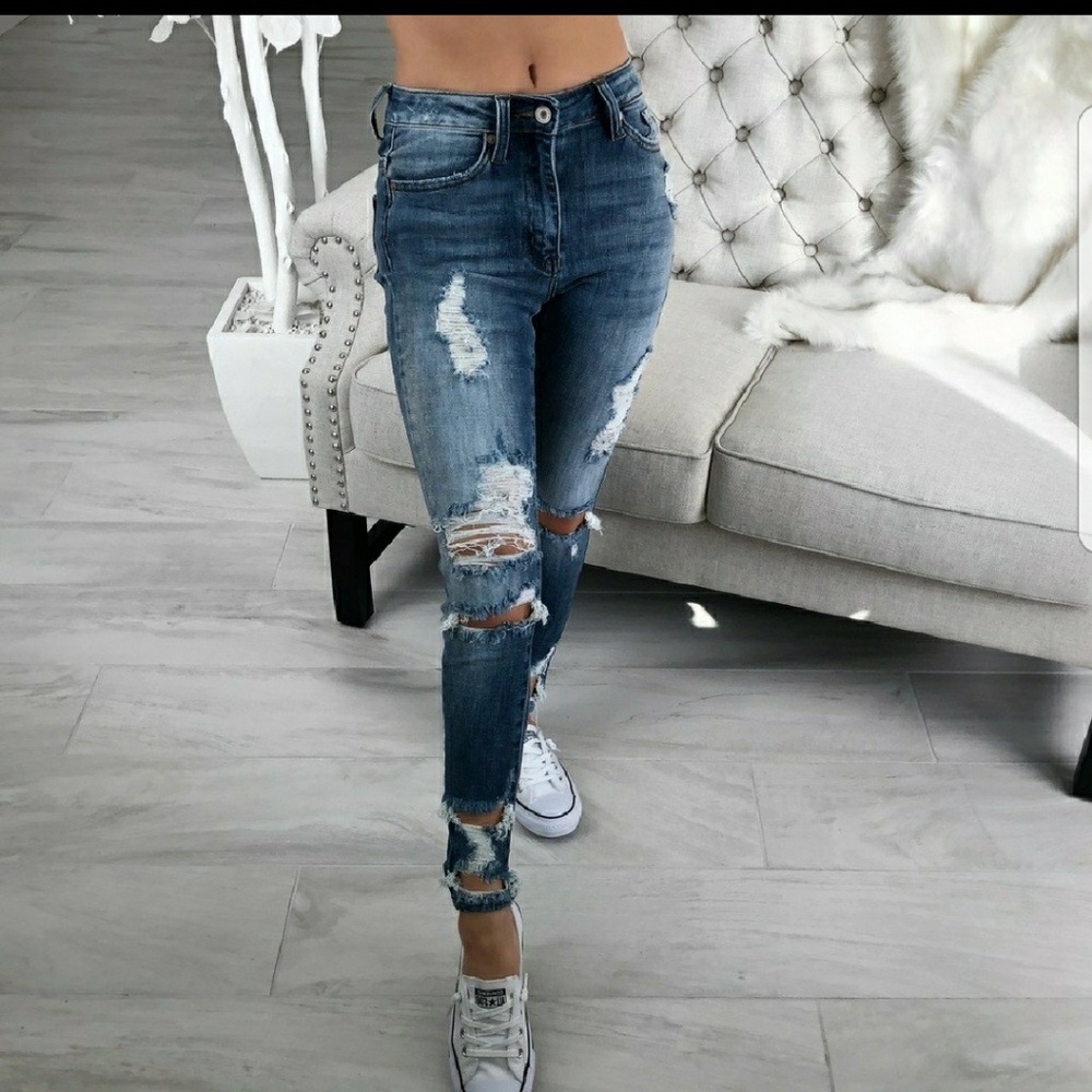 Reposh Destroyed Jeans